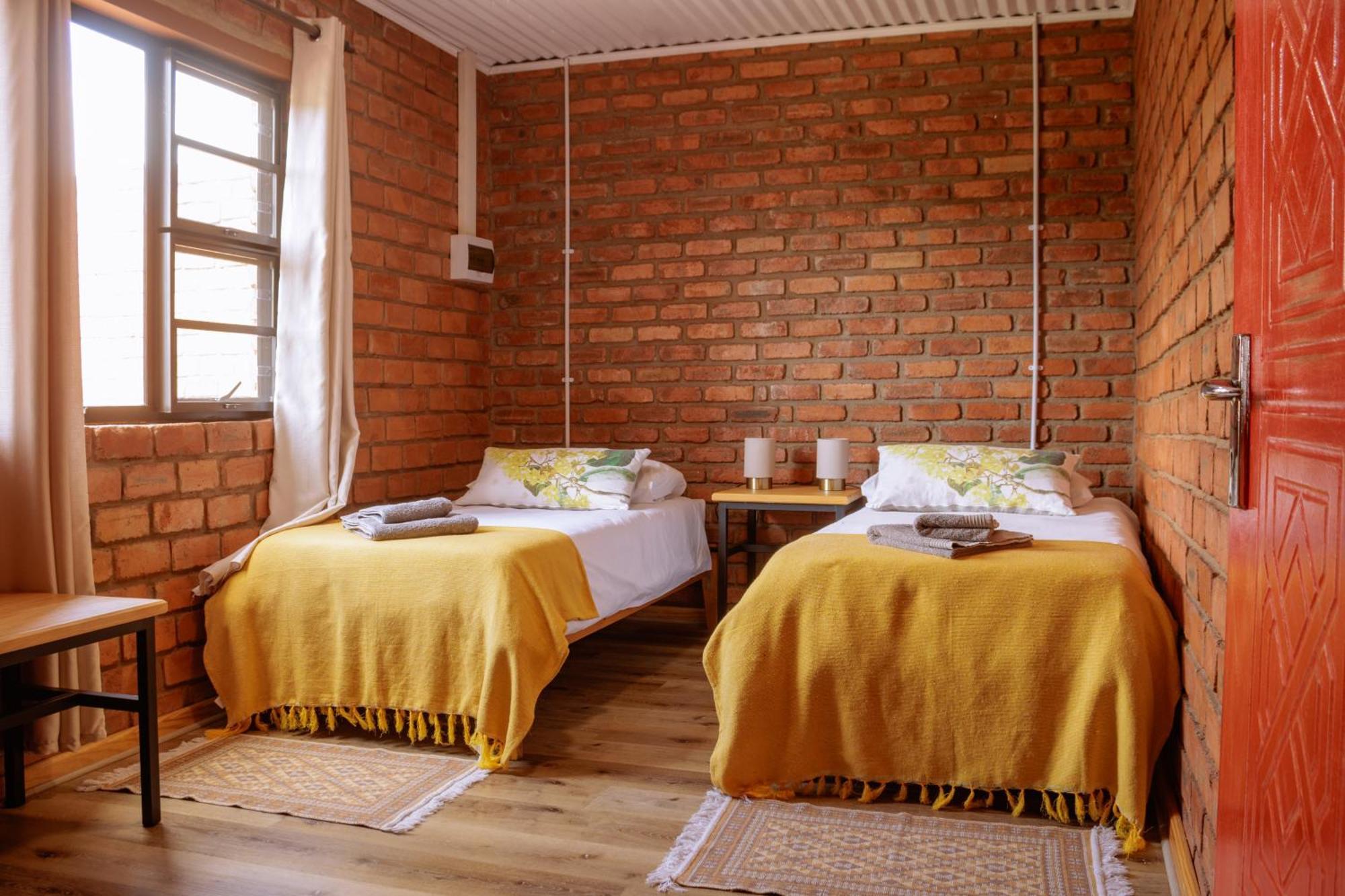 Otavi Vineyards Self-Catering & Camping ภายนอก รูปภาพ
